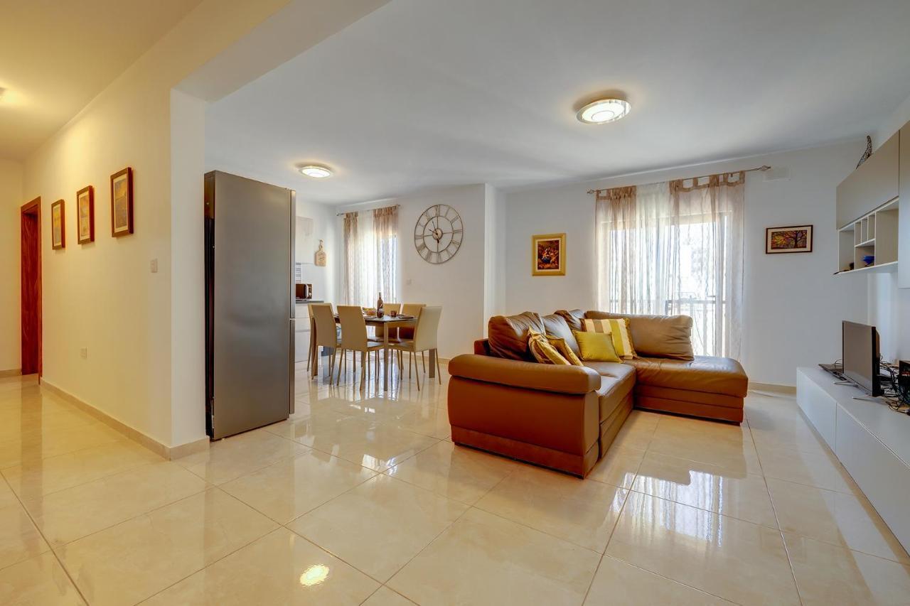 Stylish Bright And Airy Apart In Central Bugibba St. Paul's Bay Exterior foto